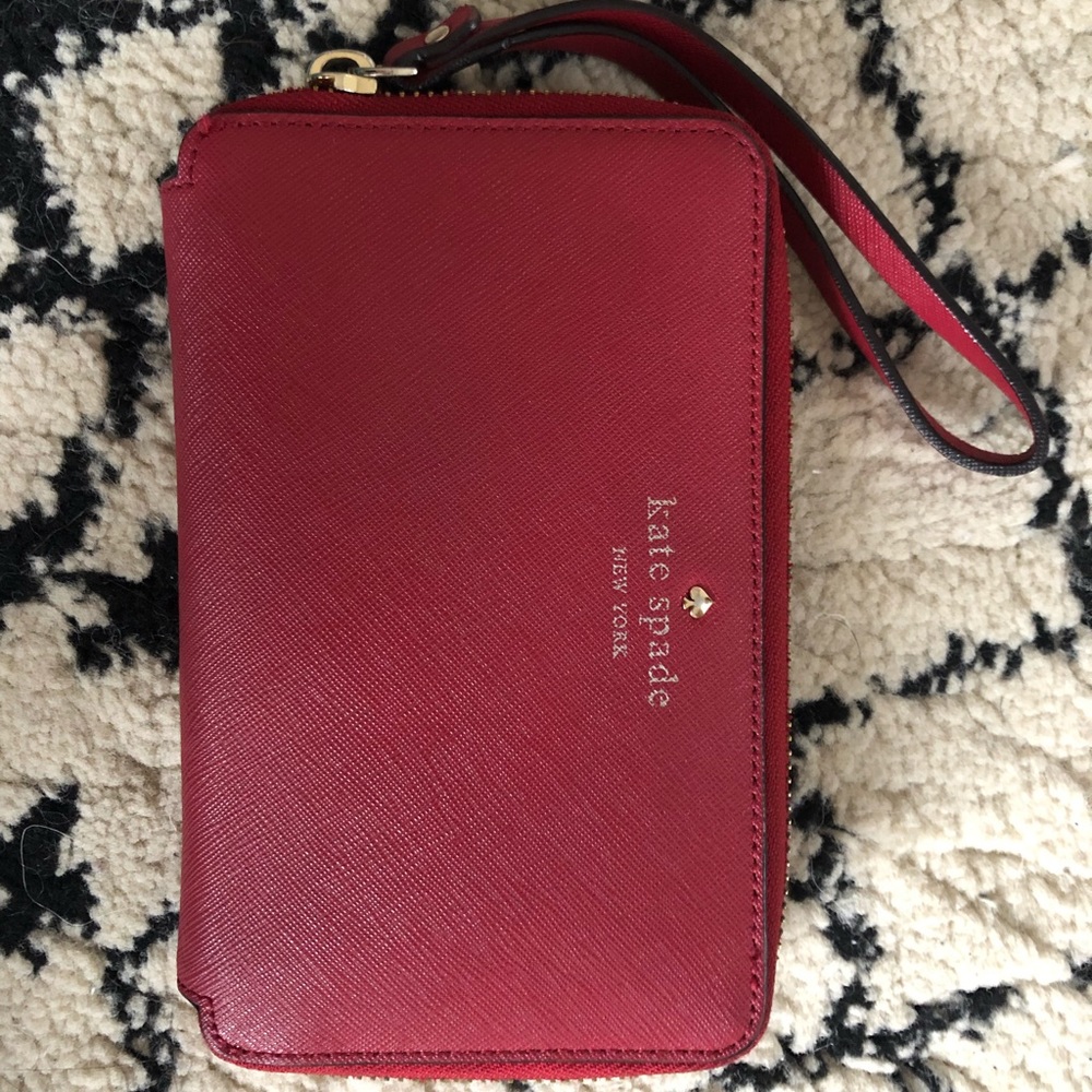 Kate Spade zipper wallet / wristlet.